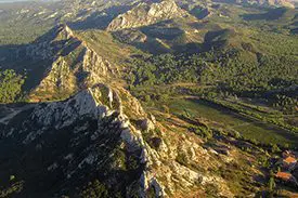 Vol découverte avec survol du Parc naturel du Luberon - Aéroclub de Manosque Vinon (ACMV).jpg Vol découverte avec survol du Parc naturel du Luberon - Aéroclub de Manosque Vinon (ACMV).jpg