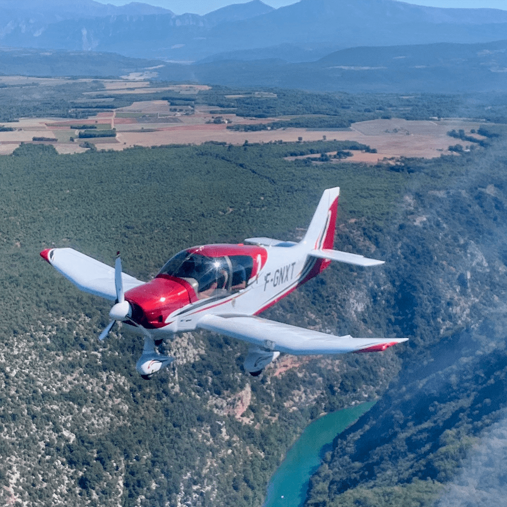 Vol découverte, baptême de l'air - Aéroclub Manosque Vinon Vol découverte, baptême de l'air - Aéroclub Manosque Vinon